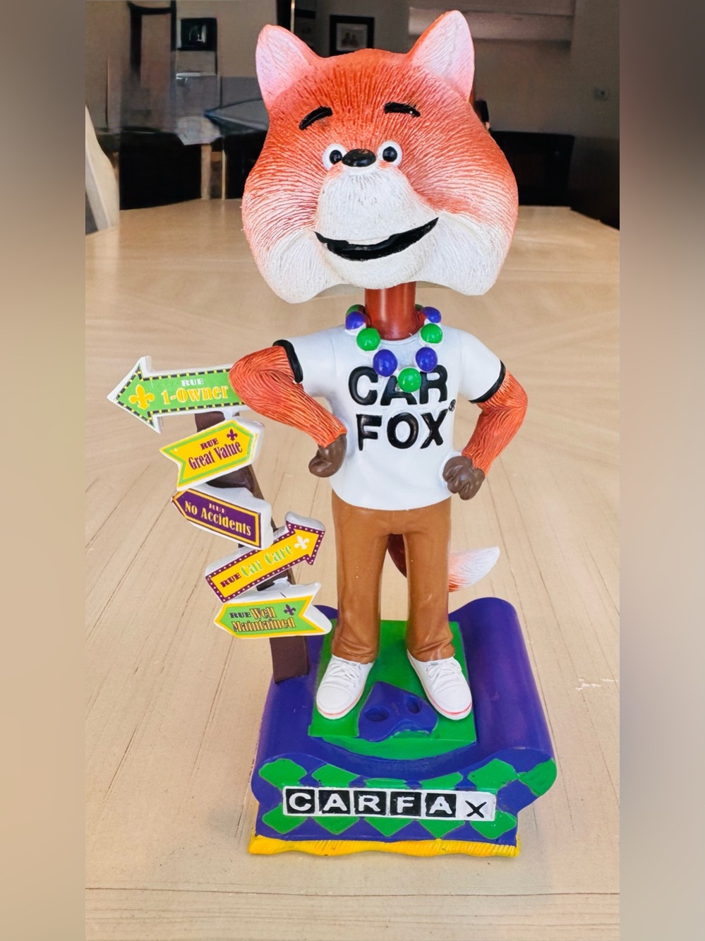 Limited Edition 2021 CARFAX Car Fox New Orleans Mardi Gras Bobblehead